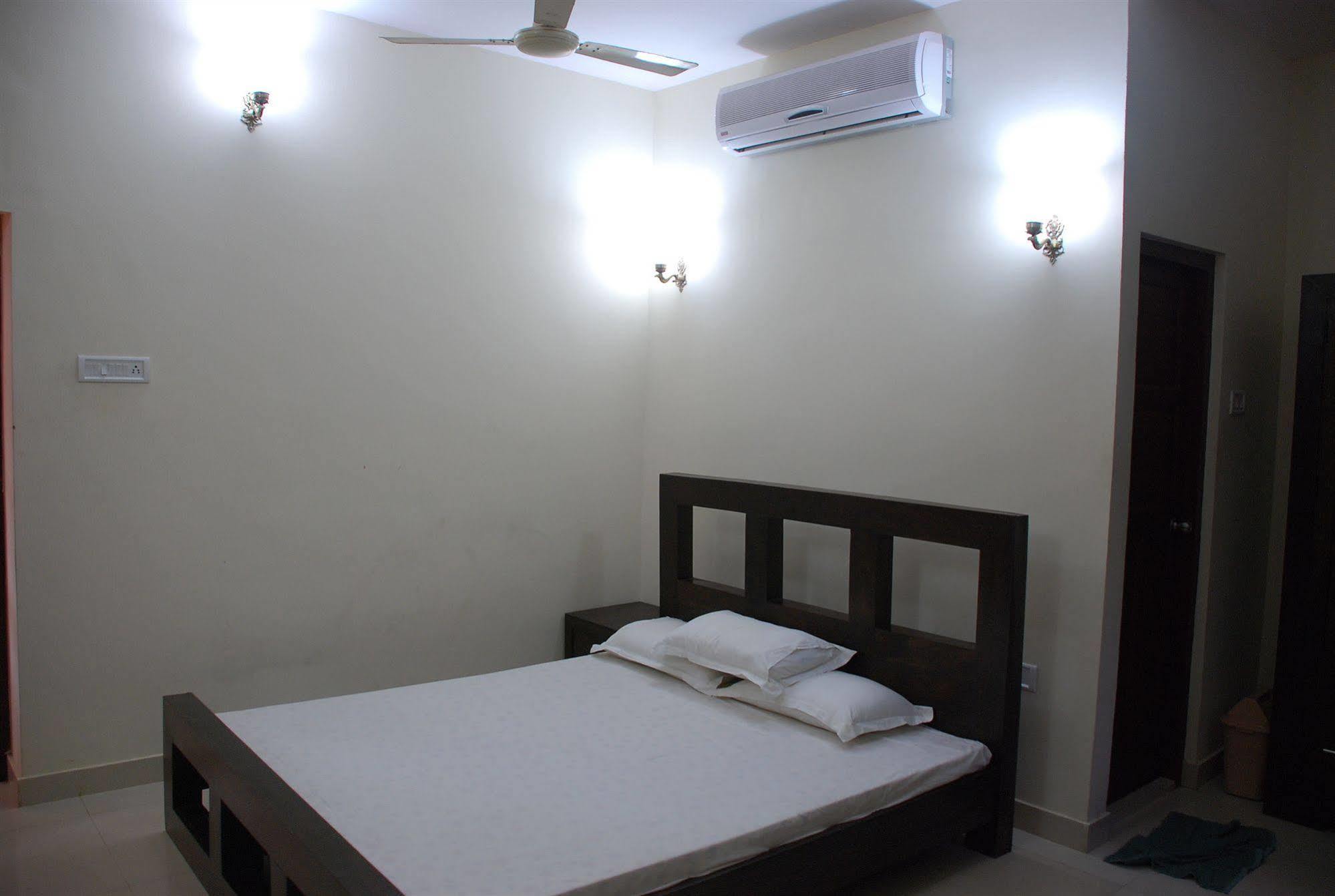 Oyo Home 63551 Pleasant Stay Near Fort Kochi Beach Dış mekan fotoğraf